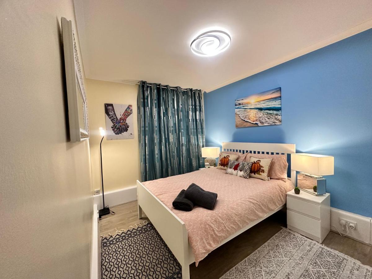 Posh 2-Bedroom, Living Room, Kitchen & 1.5 Bathroom London Kültér fotó