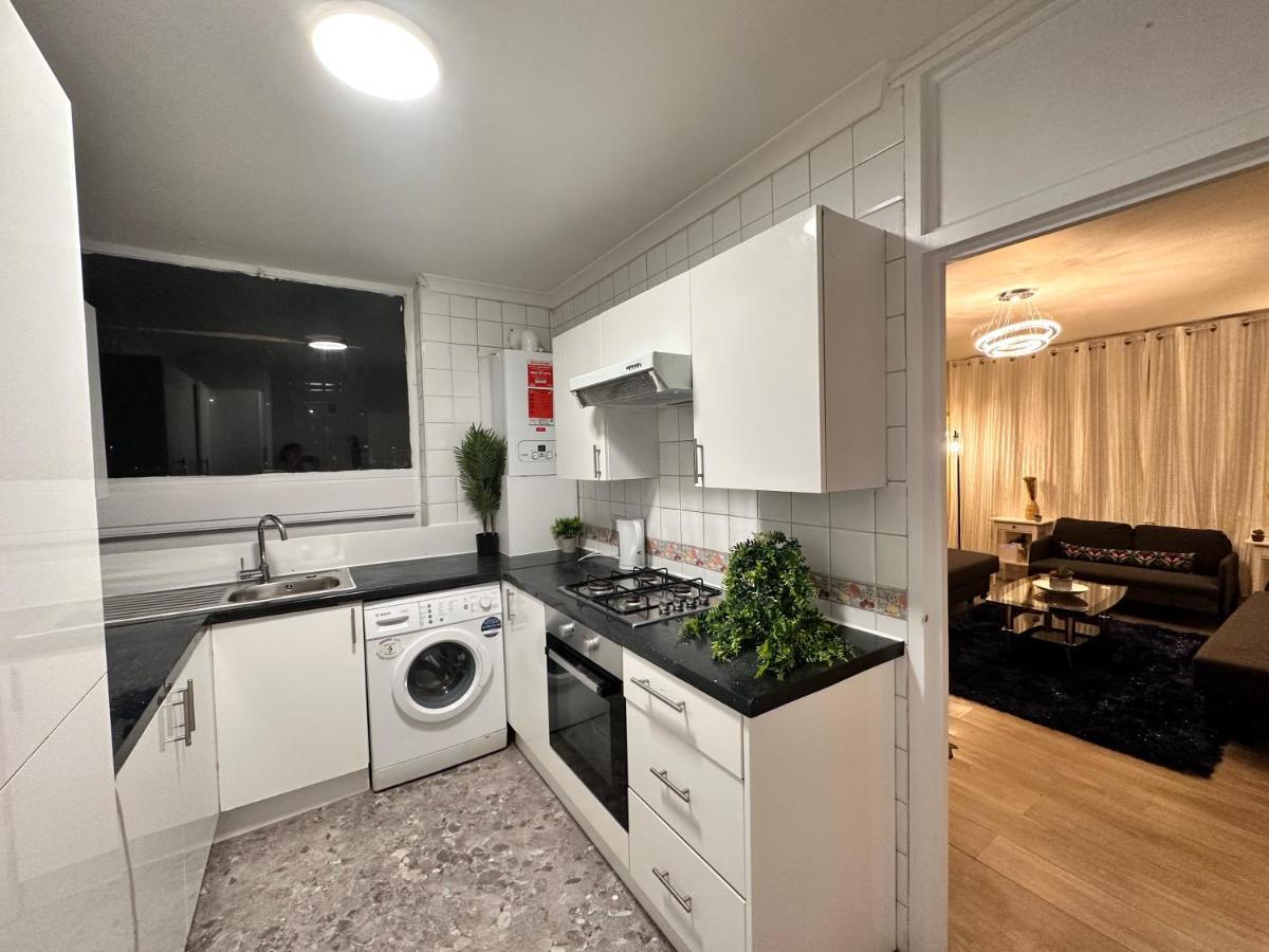 Posh 2-Bedroom, Living Room, Kitchen & 1.5 Bathroom London Kültér fotó